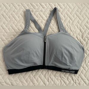 Victoria’s Secret 36DDD Knockout front close sports bra
